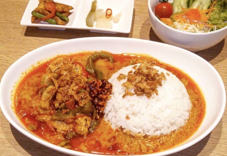 インドネシア屋台料理 ラトゥアユ